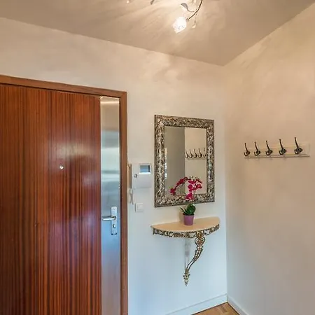 Apartment Clemenceau-la Defense