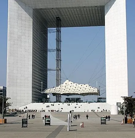 Clemenceau-la Defense