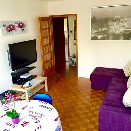 Clemenceau-la Defense Apartment Nanterre
